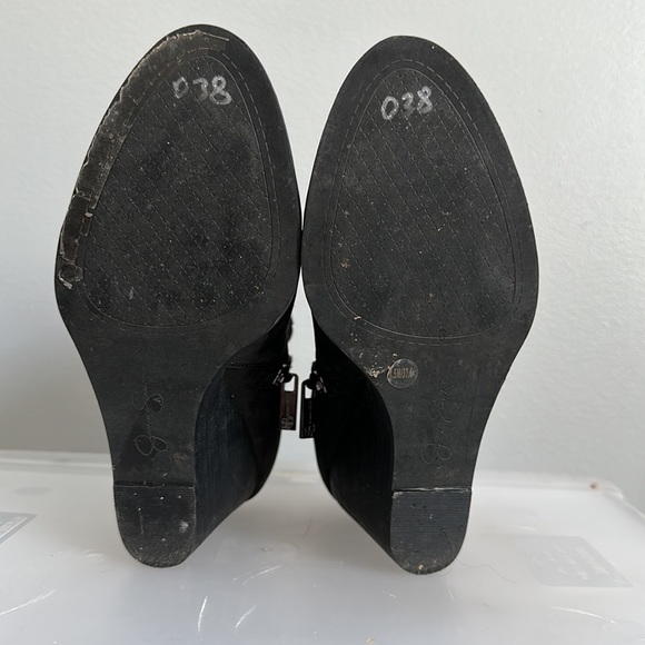 Jessica Simpson Zipper Wedge Booties - Picture 4 of 6